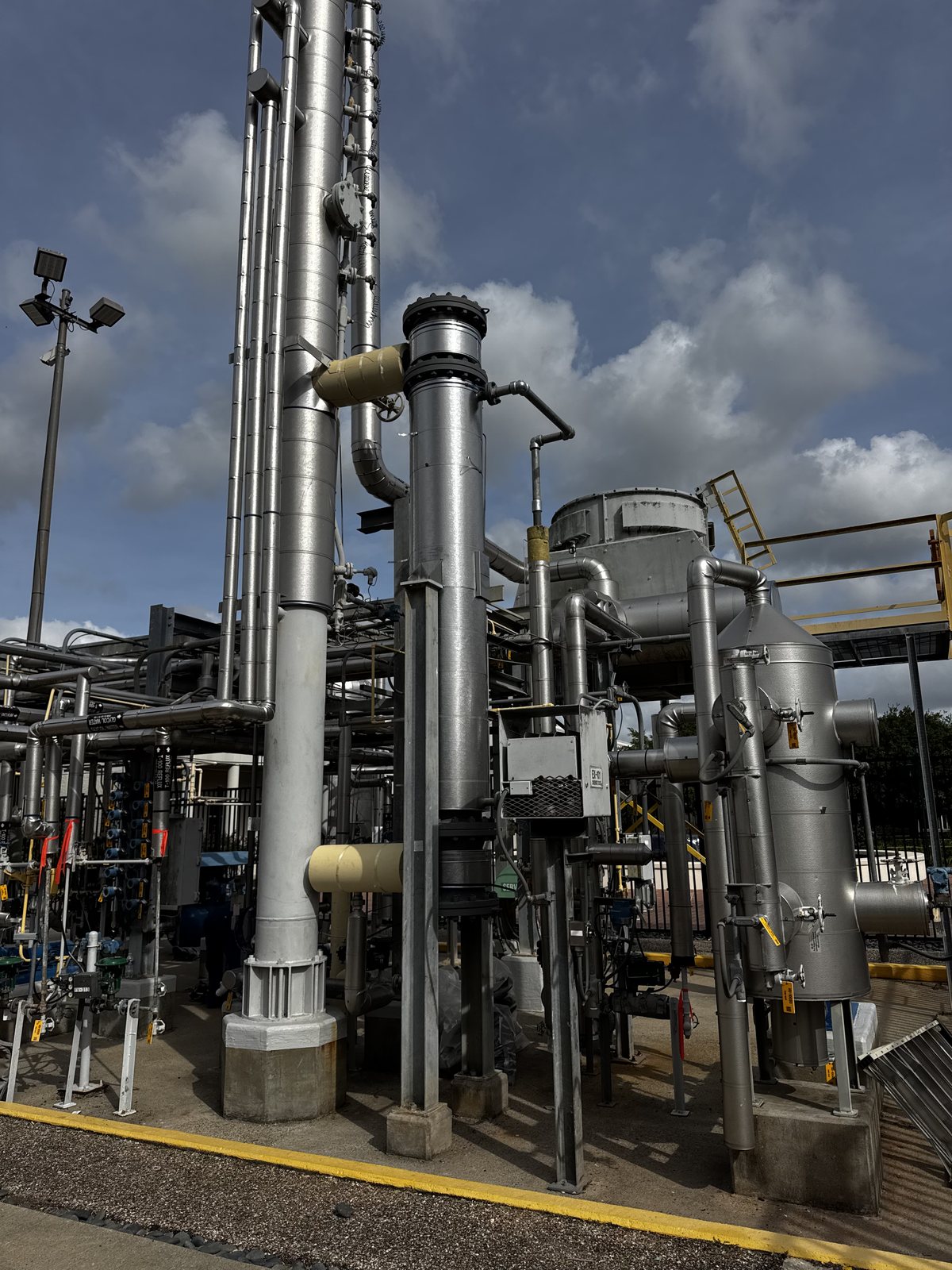 New heat exchanger and process piping installed by Modolith at Brazosport College
